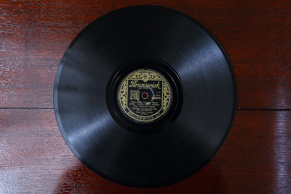 SPレコード盤　10インチ25cm ～CARMEN CAVALLARO～