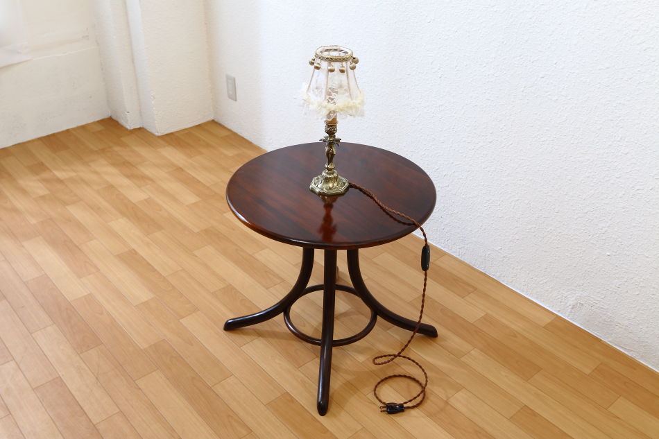 ミニレースシェード × アンティークブラス テーブルランプ